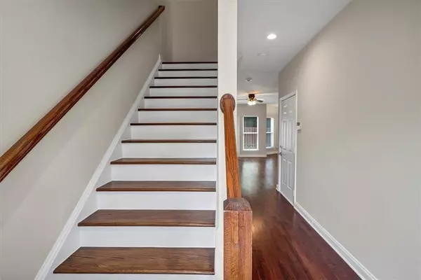 Norcross, GA 30093,5885 Brookside Oak CIR