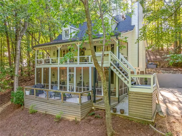 Waleska, GA 30183,211 Hillside DR