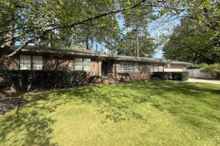 5795 Timberlane TER NE, Sandy Springs, GA 30328