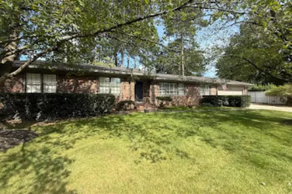 5795 Timberlane TER NE, Sandy Springs, GA 30328