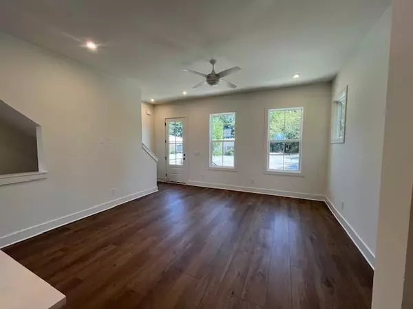 Atlanta, GA 30318,966 Bibbs Circle NW #10