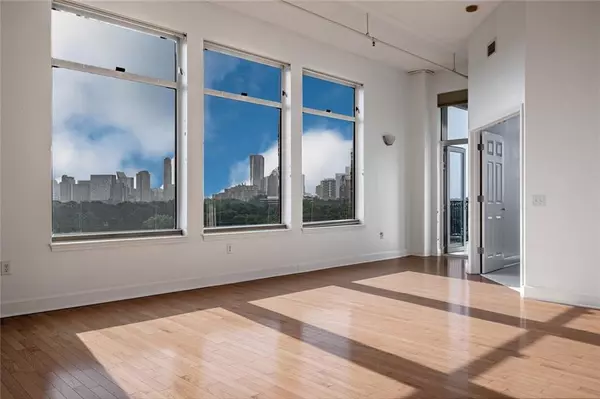 Atlanta, GA 30342,3820 Roswell RD NE #901