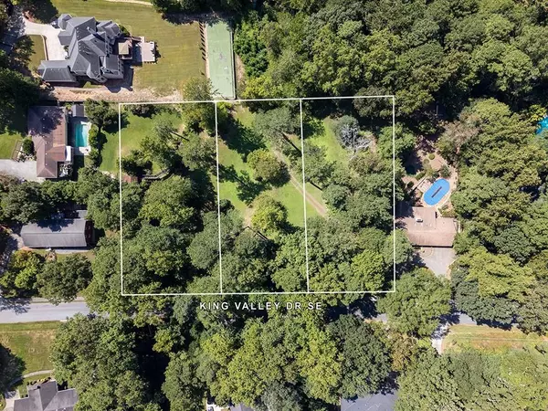 4398 King Valley 3-5 DR SE, Smyrna, GA 30082