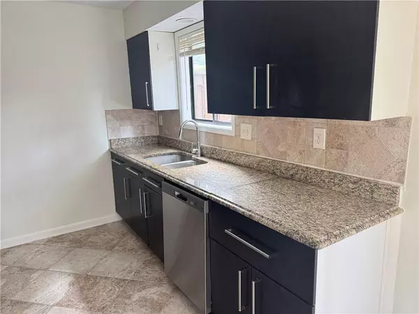 Marietta, GA 30068,2004 Parkaire XING