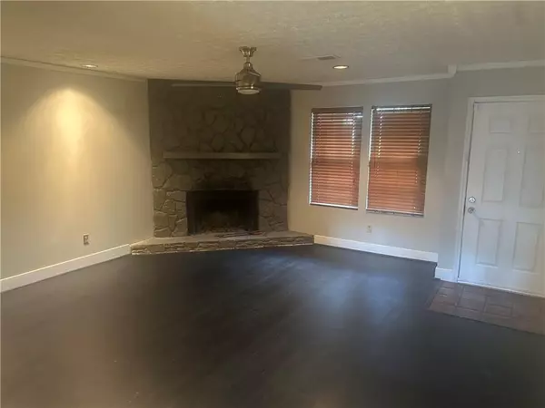 Stone Mountain, GA 30088,732 Martin RD