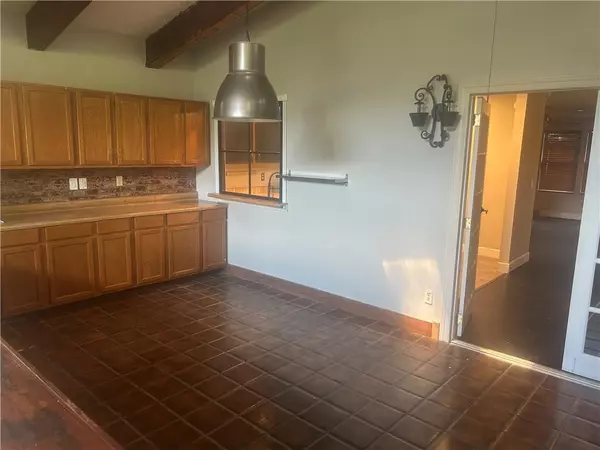 Stone Mountain, GA 30088,732 Martin RD