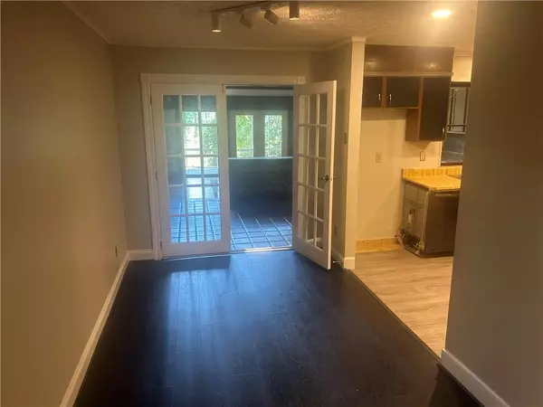 Stone Mountain, GA 30088,732 Martin RD