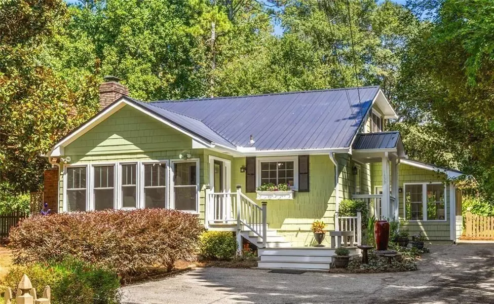 1599 Frazier RD, Decatur, GA 30033