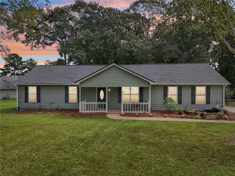25 Rolling Ridge CT, Covington, GA 30016