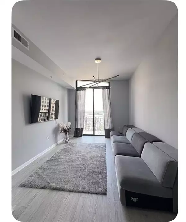 3040 Peachtree RD NW #1913, Atlanta, GA 30305