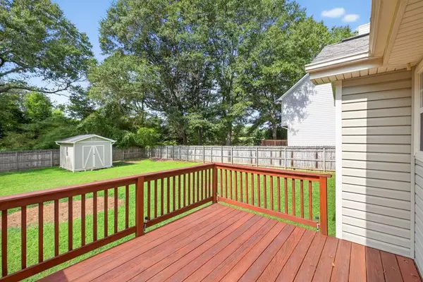 Winder, GA 30680,944 CENTURY OAKS DRIVE