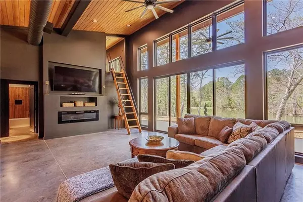 Menlo, GA 30747,168 State Line RD