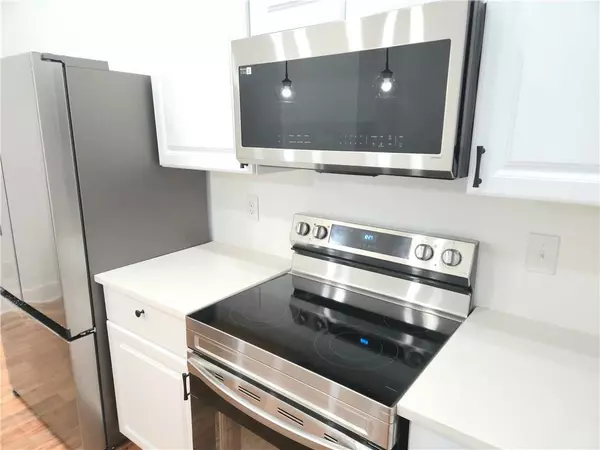 Atlanta, GA 30314,416 Andrew J Hairston ST NW