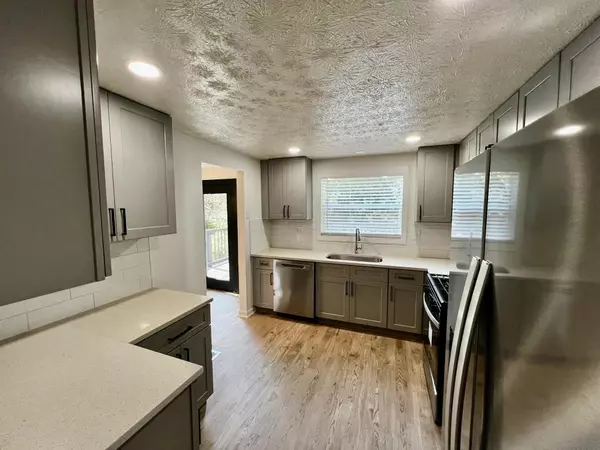 Norcross, GA 30093,6740 WINDFAIRE DR