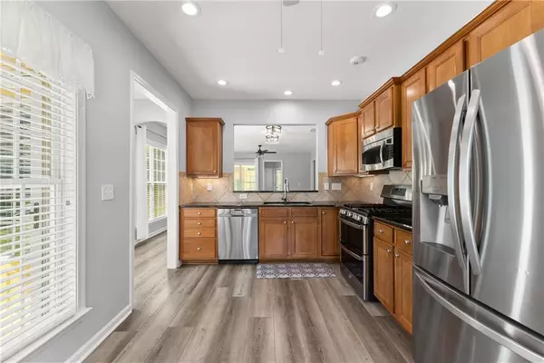 Hoschton, GA 30548,6247 LONGLEAF DR