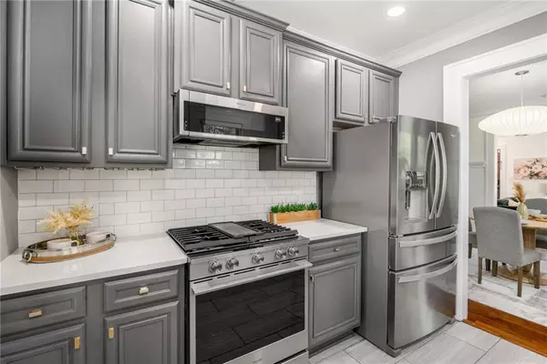 Atlanta, GA 30337,1745 Temple AVE