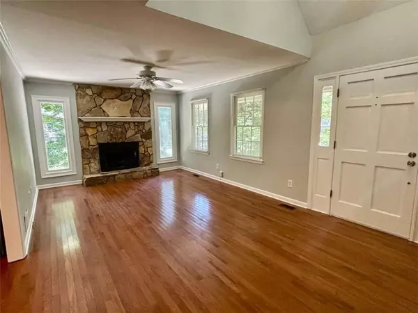 Smyrna, GA 30082,665 Gregory Manor DR