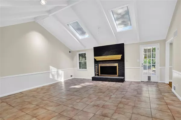 Atlanta, GA 30340,2817 Thornridge DR