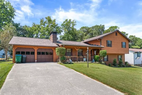 4262 Mountain Glen TRCE, Snellville, GA 30039