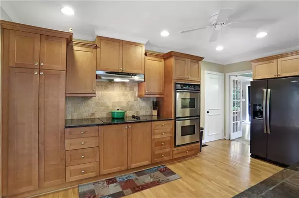 Decatur, GA 30033,2186 Leafmore DR