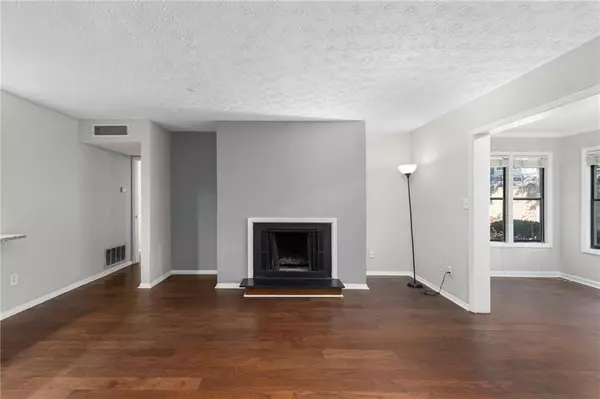 Atlanta, GA 30324,603 Summit North DR NE #603