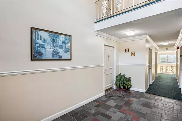 Sandy Springs, GA 30328,6851 Roswell RD #F32