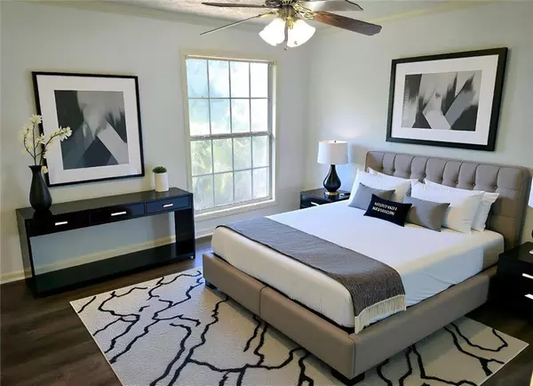 Atlanta, GA 30339,3160 Seven Pines CT #302