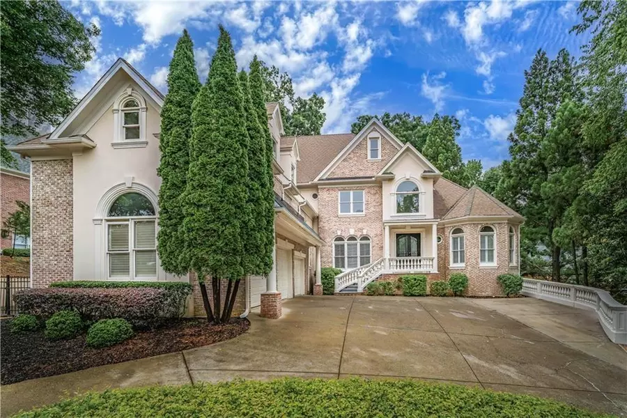 8630 Moor Park RUN, Duluth, GA 30097