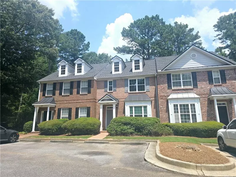 1318 Guilderoy, Austell, GA 30106