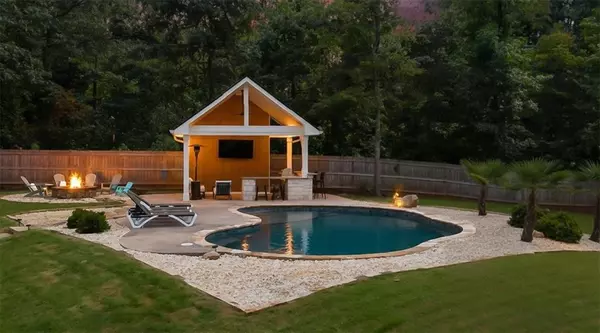 1365 Ridgefield DR, Roswell, GA 30075