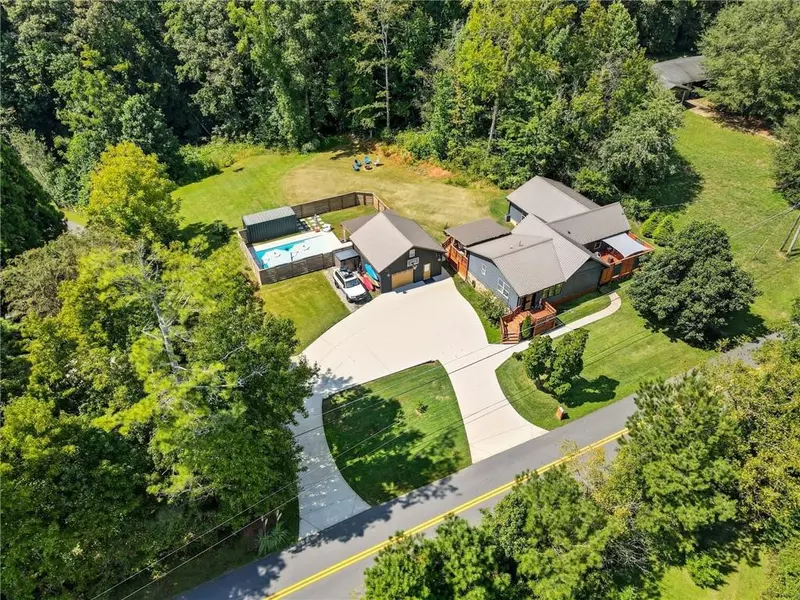 1104 Palm ST, Canton, GA 30115