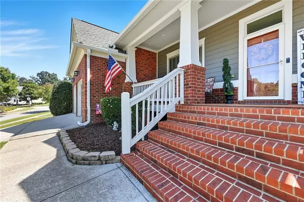 Flowery Branch, GA 30542,7507 Brookstone CIR