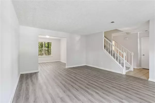 Atlanta, GA 30349,310 Wolf Downs WAY