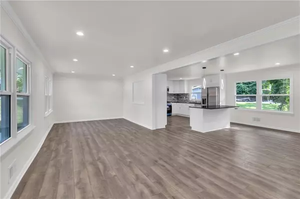 Atlanta, GA 30344,3702 Chesapeake WAY