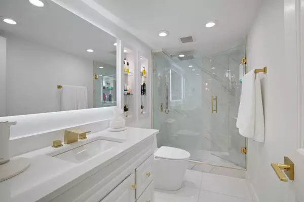 2870 Pharr CT #2902, Atlanta, GA 30305