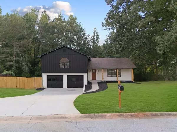4161 Windermere DR, Lithonia, GA 30038