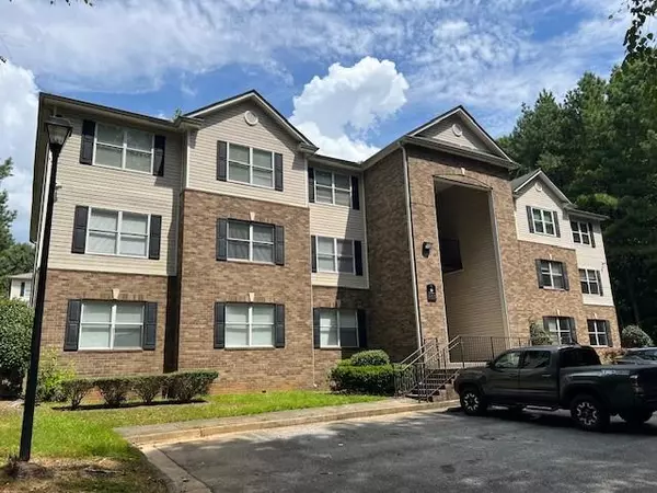 3237 Fairington DR, Lithonia, GA 30038