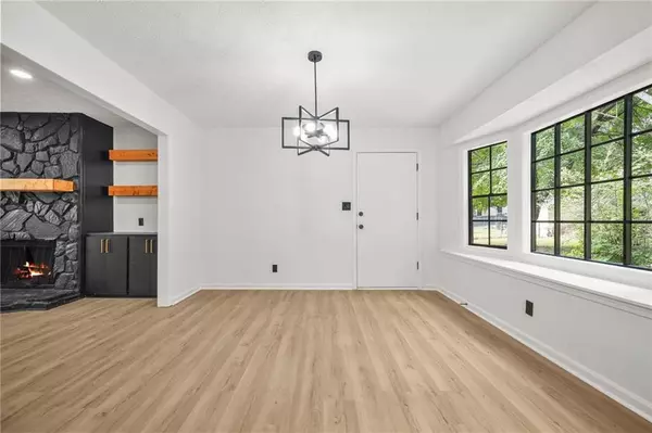 Fairburn, GA 30213,620 Blue Flag LN