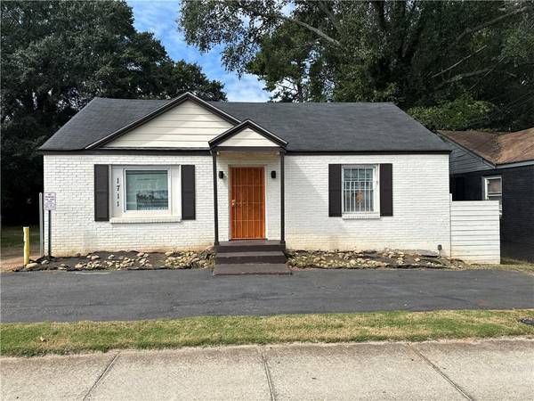 1711 Candler RD, Decatur, GA 30032