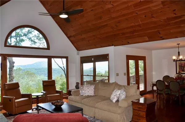 Big Canoe, GA 30143,888 Ridgeview DR