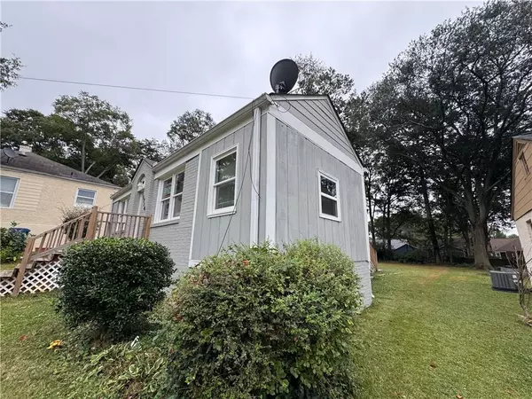 Atlanta, GA 30310,1714 Emerald AVE SW