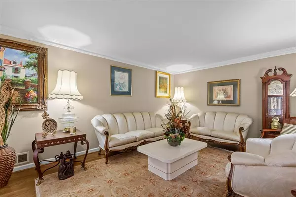 Snellville, GA 30039,2982 MOORINGS Pkwy