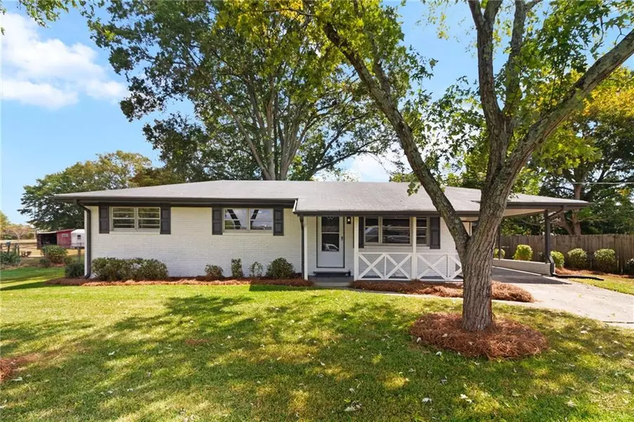 646 Clearview ST, Villa Rica, GA 30180