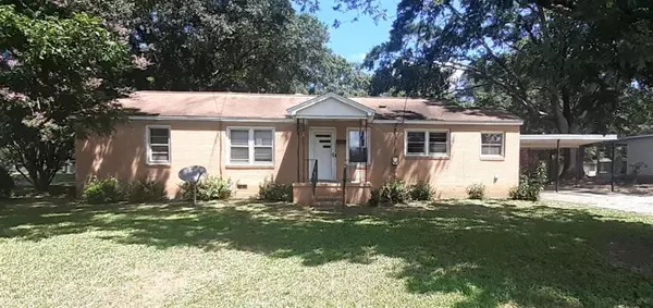 1020 Hickory DR, Elberton, GA 30635