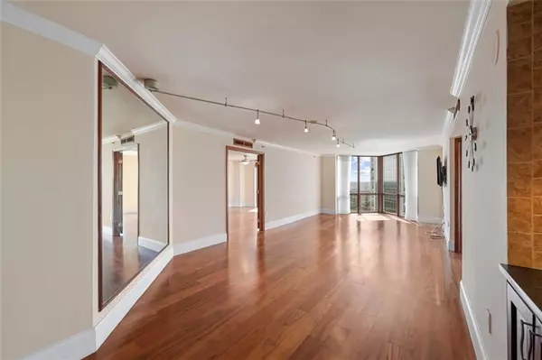 Atlanta, GA 30305,2870 Pharr Court South NW #2505