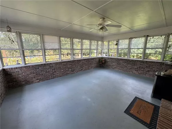 1709 Elizabeth CT SW, Conyers, GA 30094