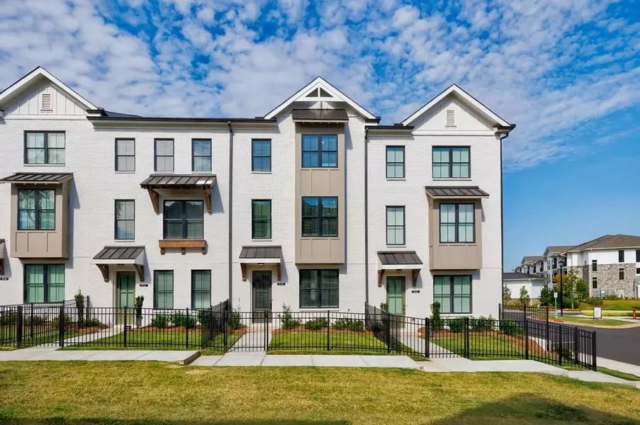 510 Healy DR, Cumming, GA 30040