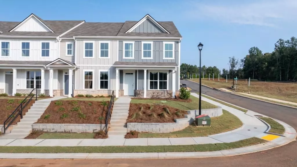 6749 Leigh ST, Flowery Branch, GA 30542