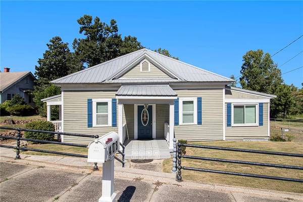 408 Broad ST, Manchester, GA 31816