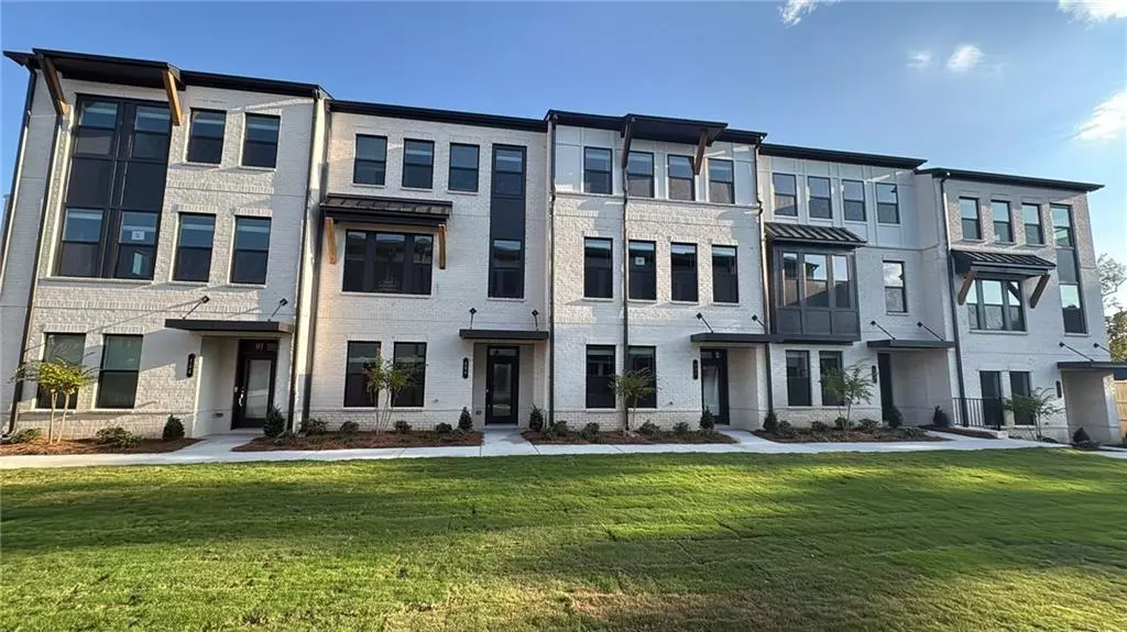 406 Nix LN, Lawrenceville, GA 30046